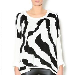 Cals black and white sweater ribbed arms